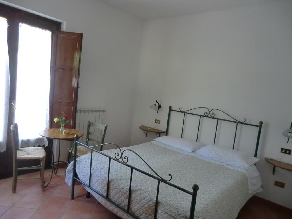 ترامونتي Agriturismo Mare E Monti الغرفة الصورة
