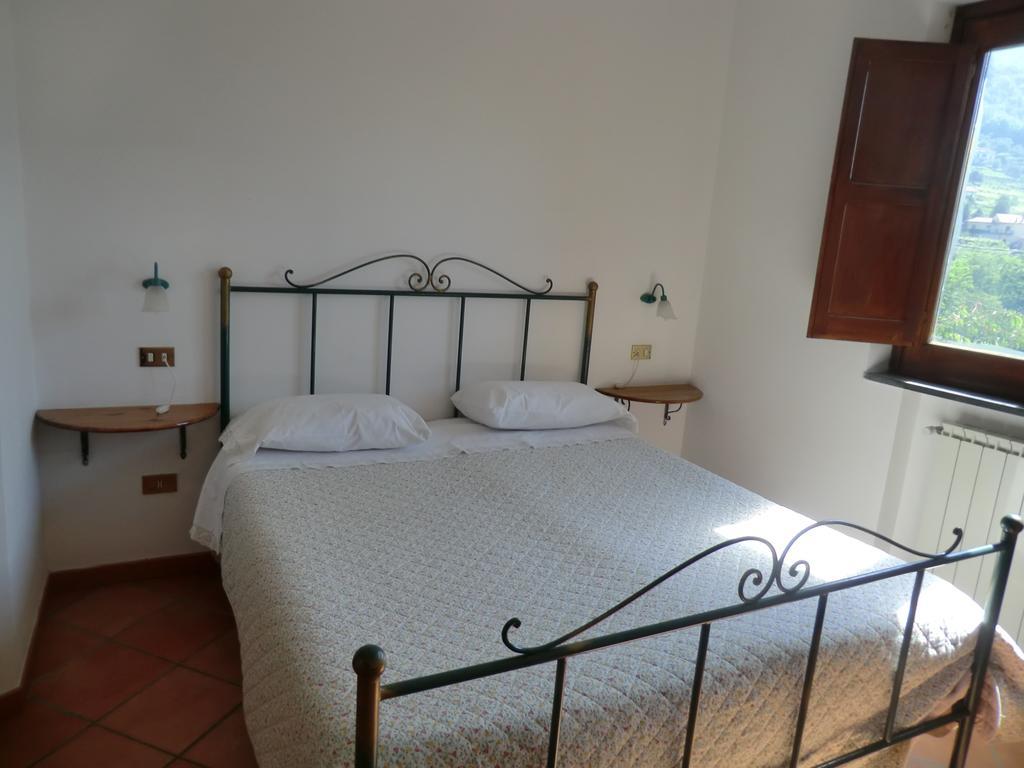ترامونتي Agriturismo Mare E Monti الغرفة الصورة